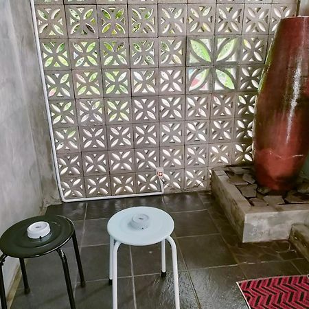 Jeng Tini Guest House Богор Экстерьер фото