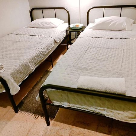 Jeng Tini Guest House Богор Экстерьер фото