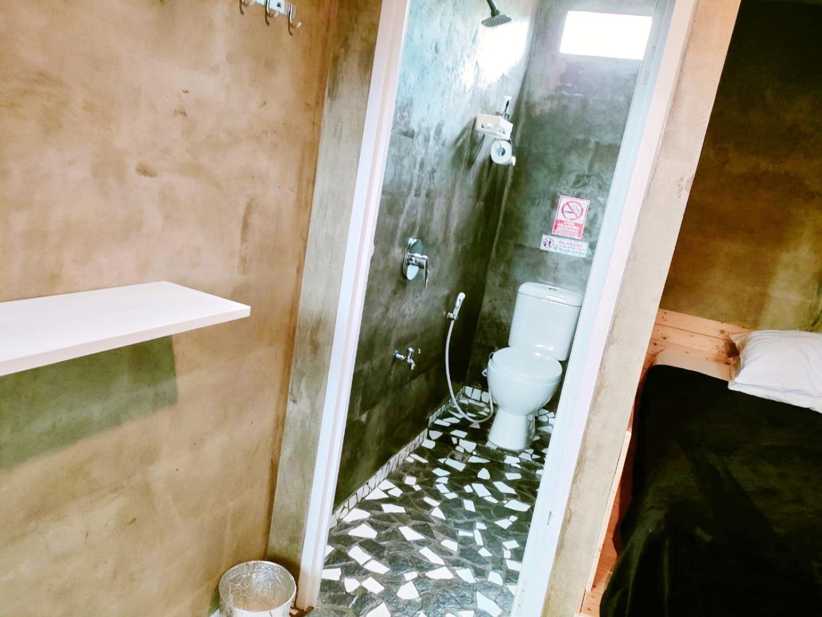 Jeng Tini Guest House Богор Экстерьер фото