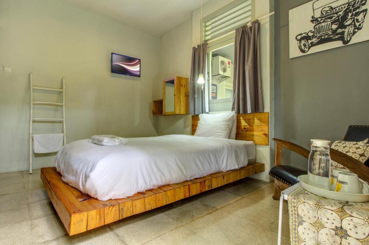 Jeng Tini Guest House Богор Экстерьер фото